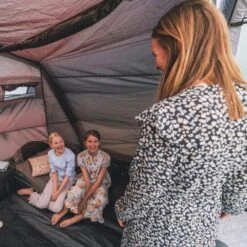 Outwell Tennessee 7 Air Tent (2025) 28 Outwell Tennessee 7 Air Tent (2025) -Vango Camping Shop 111471 tennessee 7 air feature photo12