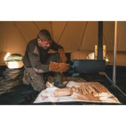 Outwell Robens Klondike Twin Tipi Tent (2023) -Vango Camping Shop 130359 klondike twin feature photo8