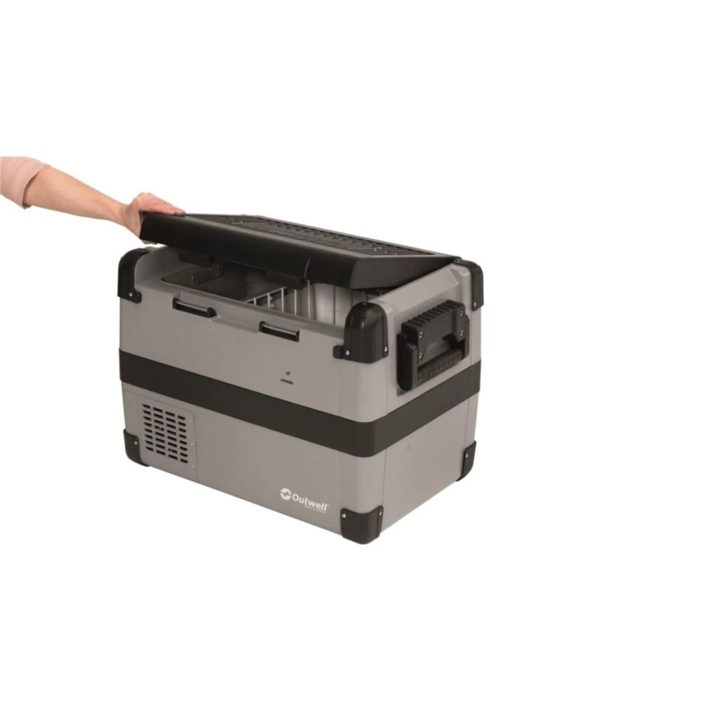 Outwell Deep Cool 35L Coolbox 6 Outwell Deep Cool 35L Coolbox - Image 4