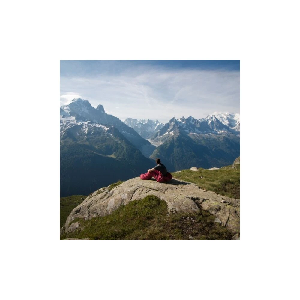 Vango Nitestar Alpha 450 Sleeping Bag 4 Vango Nitestar Alpha 450 Sleeping Bag - Image 2